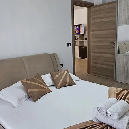 Black Sea & Piscina Interioara Incalzita Sauna Gym Jacuzzi * Năvodari