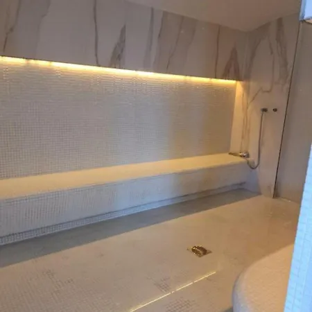 Black Sea & Piscina Interioara Incalzita Sauna Gym Jacuzzi Năvodari